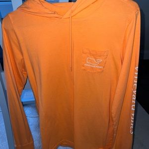 Vineyard Vines Whale Hoodie Tee